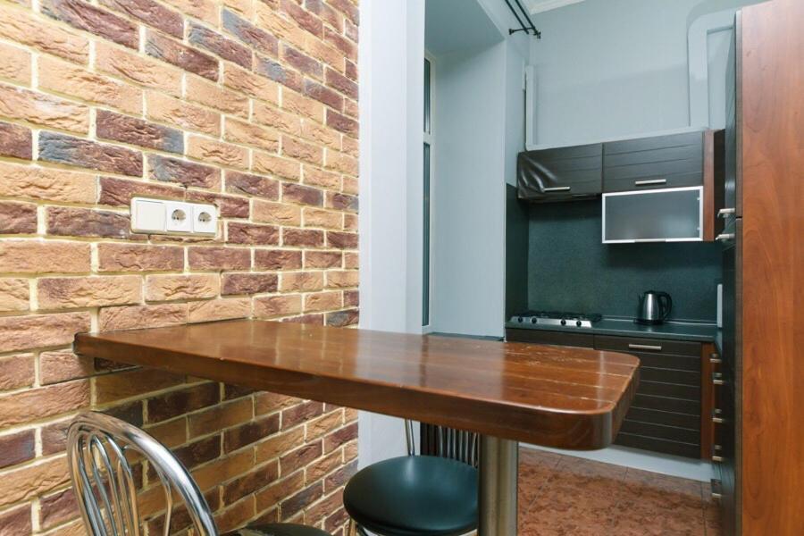 Apartments In Center Metro Olimpiyskay Velyka Vaselkivska Street เคียฟ ภายนอก รูปภาพ